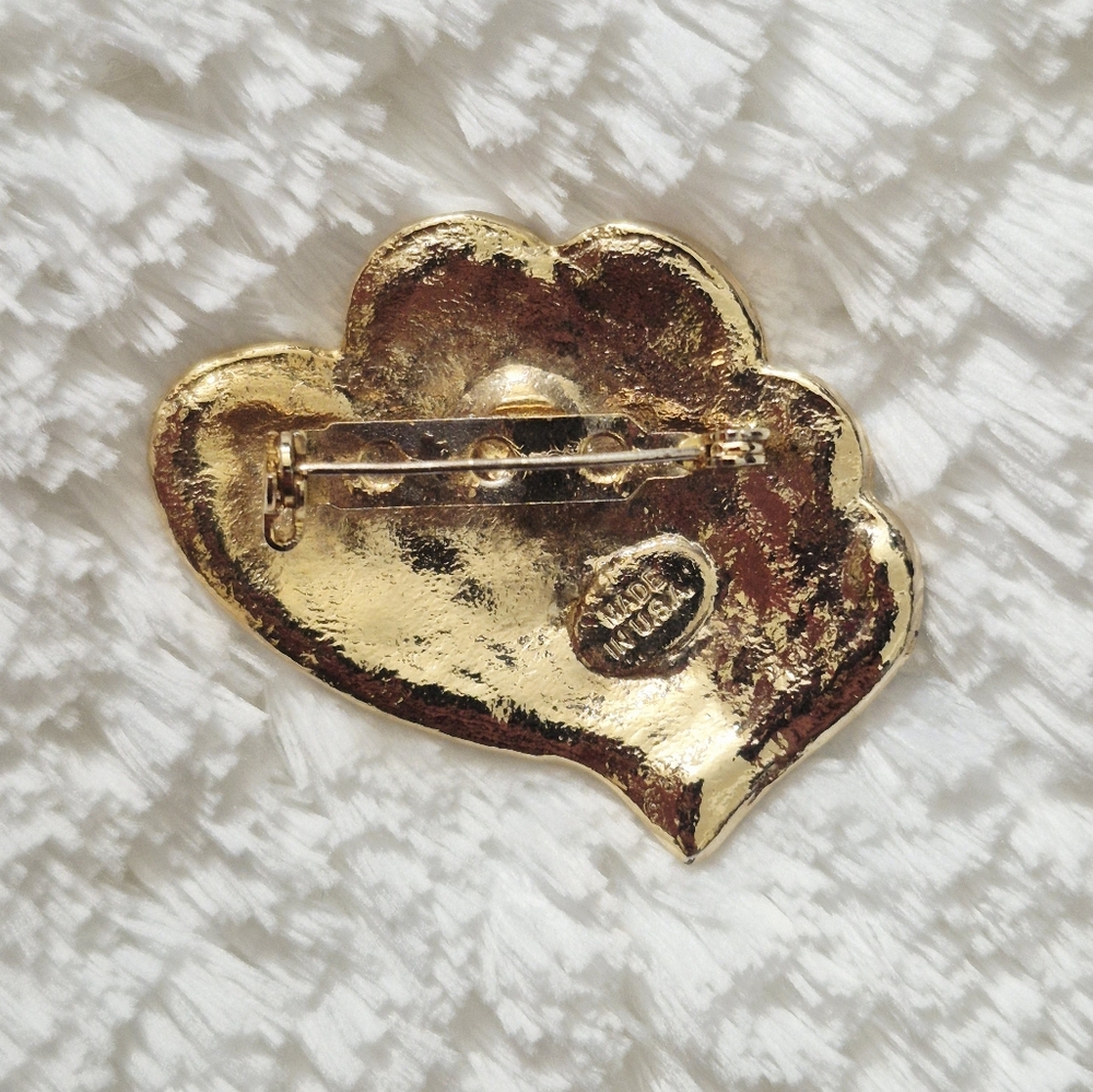 Colorful Enamel Heart-Shaped Pin Brooch - Picture 4 of 6